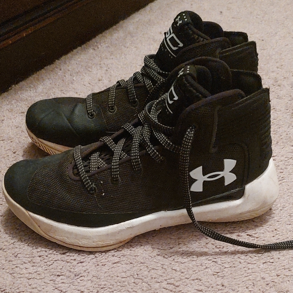 Kids Under Armour Black and White Athletic High-Tops